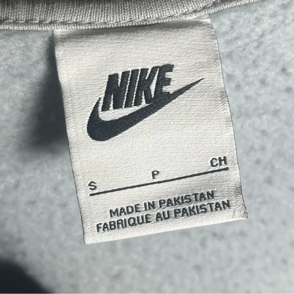 Nike Campus Collection University of Arizona “Just Do It” Sweatshirt Size Small - Picture 5 of 7